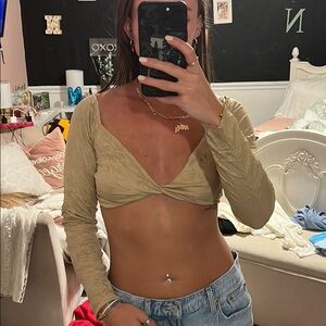 Pretty little think going out top!